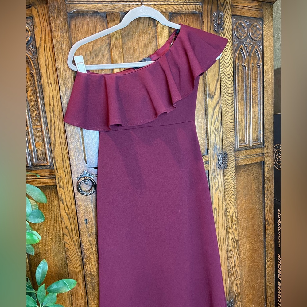 🔥 Lulus One-Shoulder Ruffled A-line Maxi Dress - Picture 7 of 7